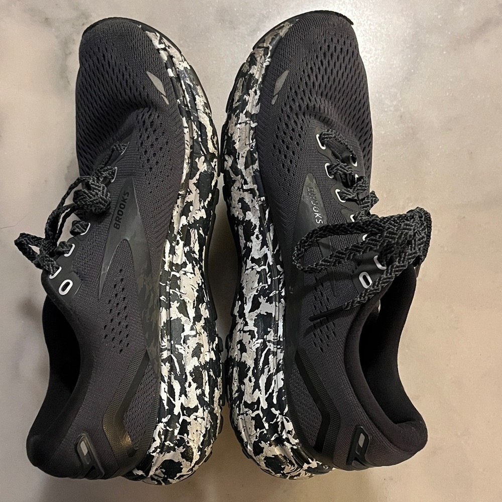 Brooks Ghost Black and White Patterned Sneakers - image 4